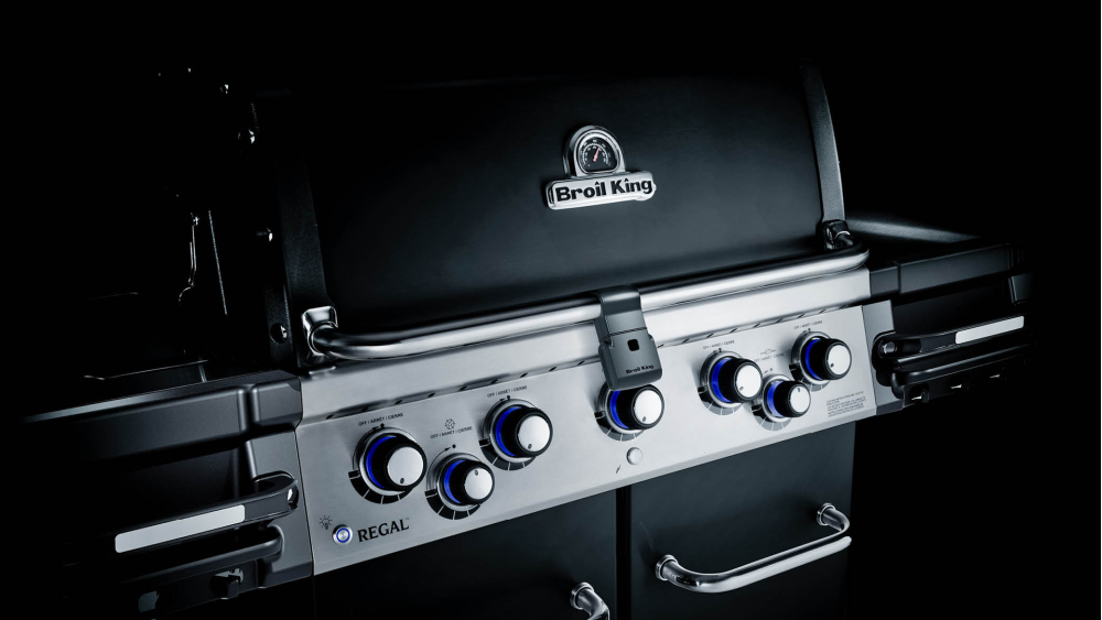 Broil king clearance regal 590 black